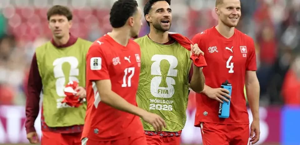 İsveçrə futbolçuları matçdan sonra