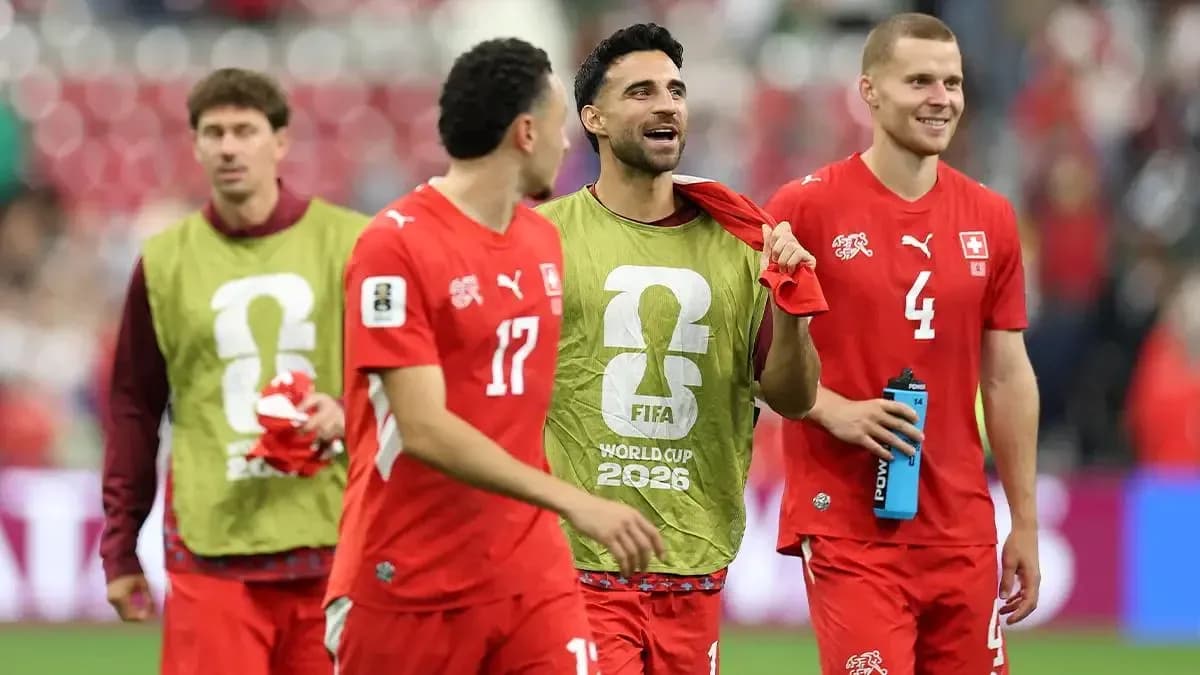 İsveçrə futbolçuları matçdan sonra