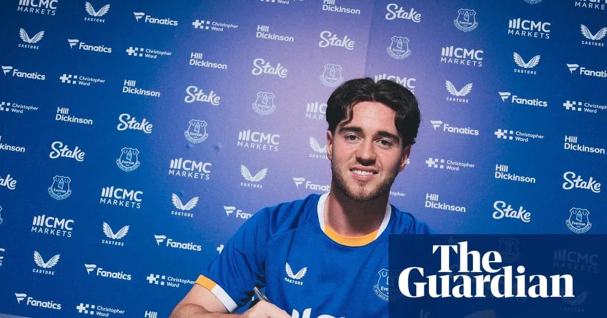 New player signing for Everton at press event
