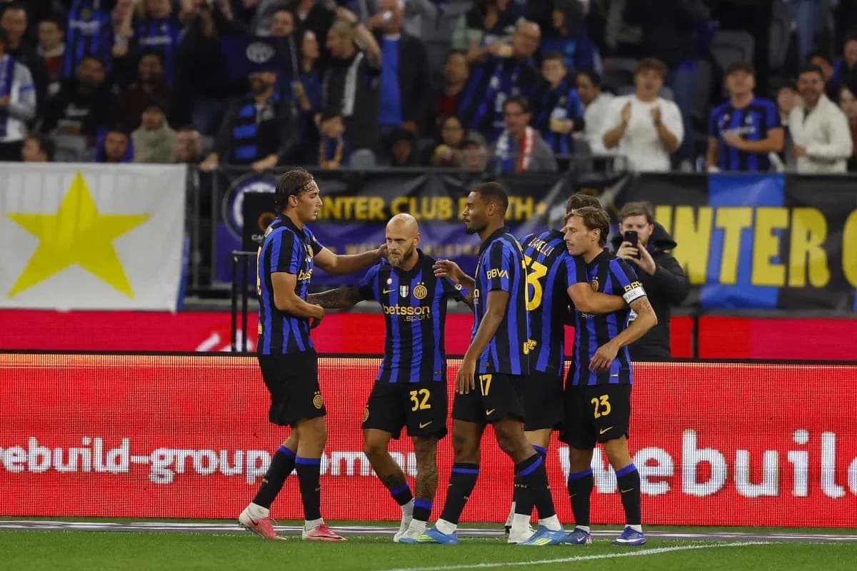 Inter players celebrating a goal during match