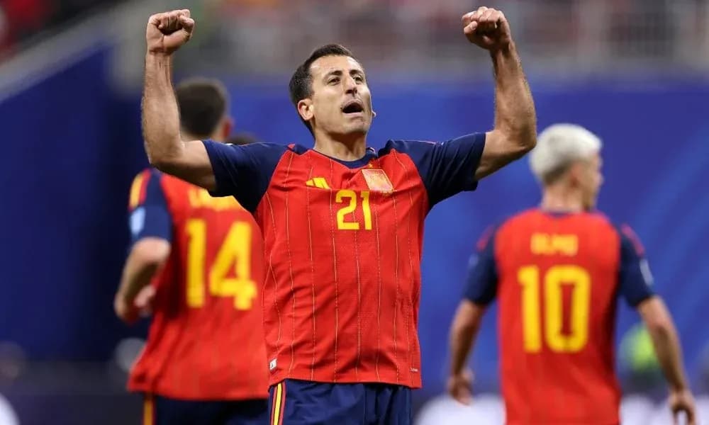 İspaniya futbolçusu qələbə sevinci yaşayır