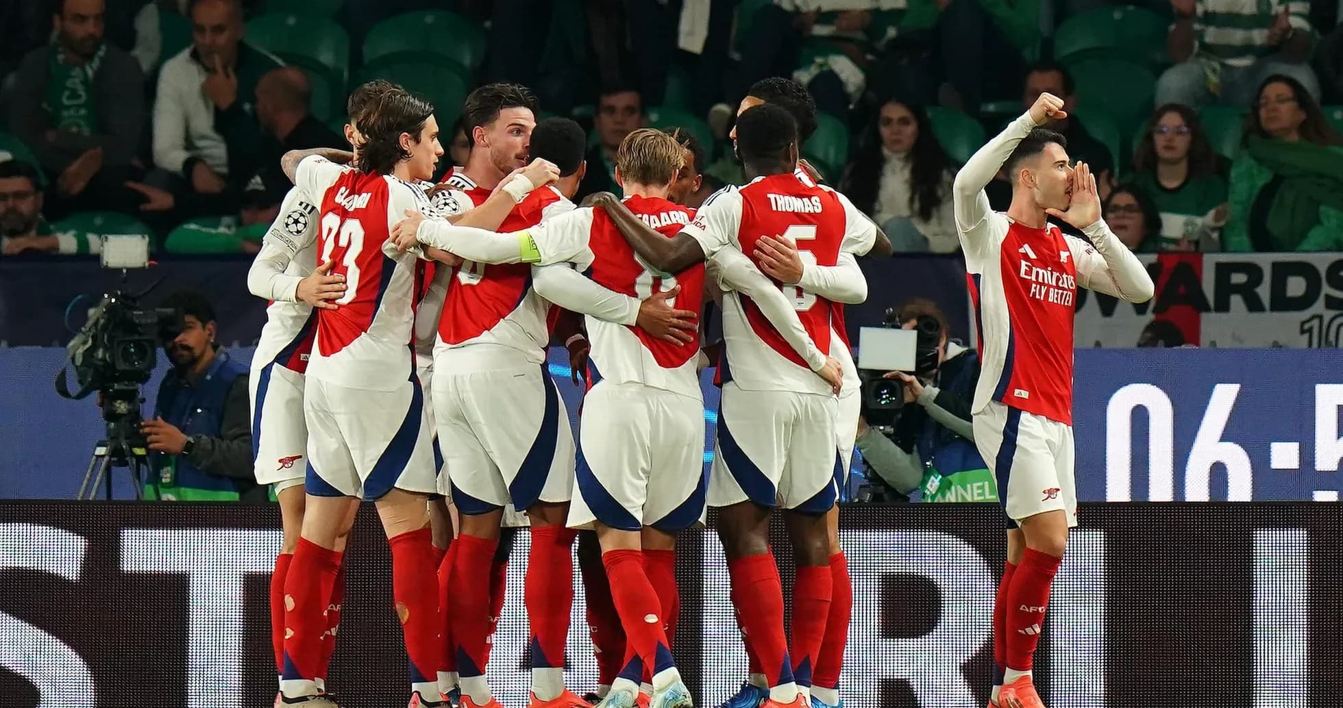 Arsenal futbolçuları qeyd edirlər