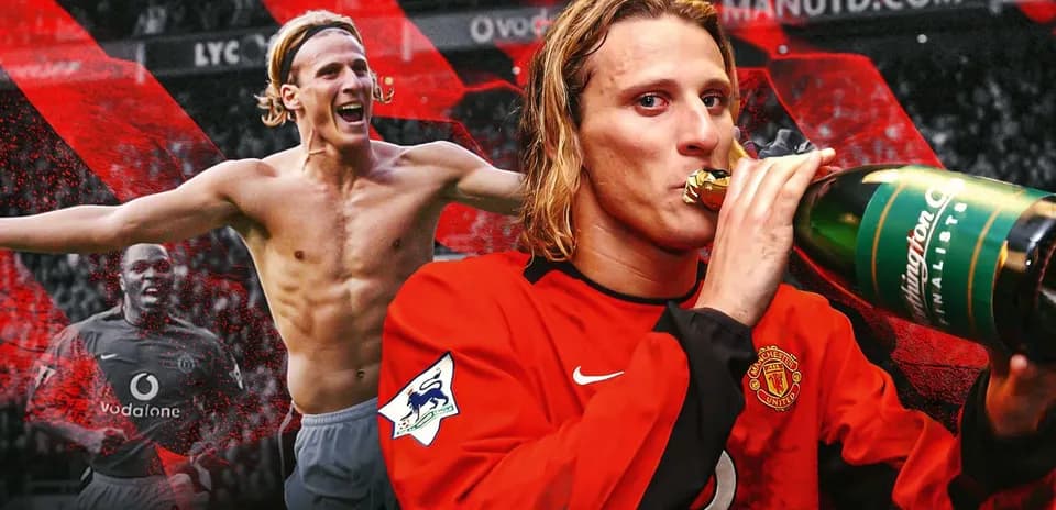 Futbolçu şampan şişəsindən içir, Manchester United formasında