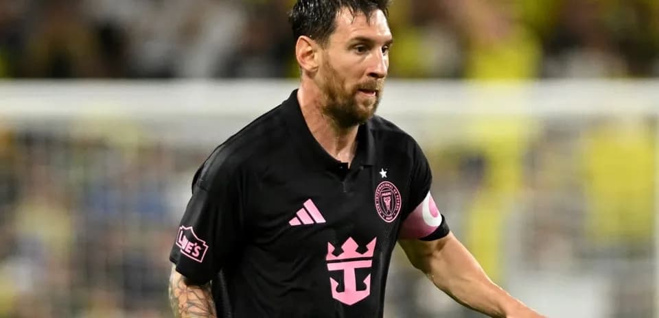 Lionel Messi playing for Inter Miami during match