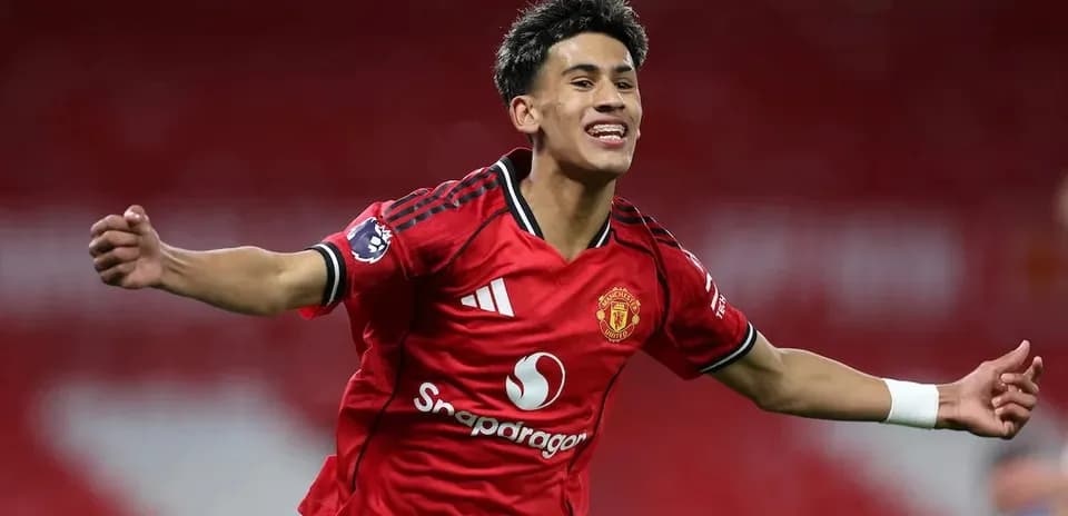Manchester United player celebrating a goal