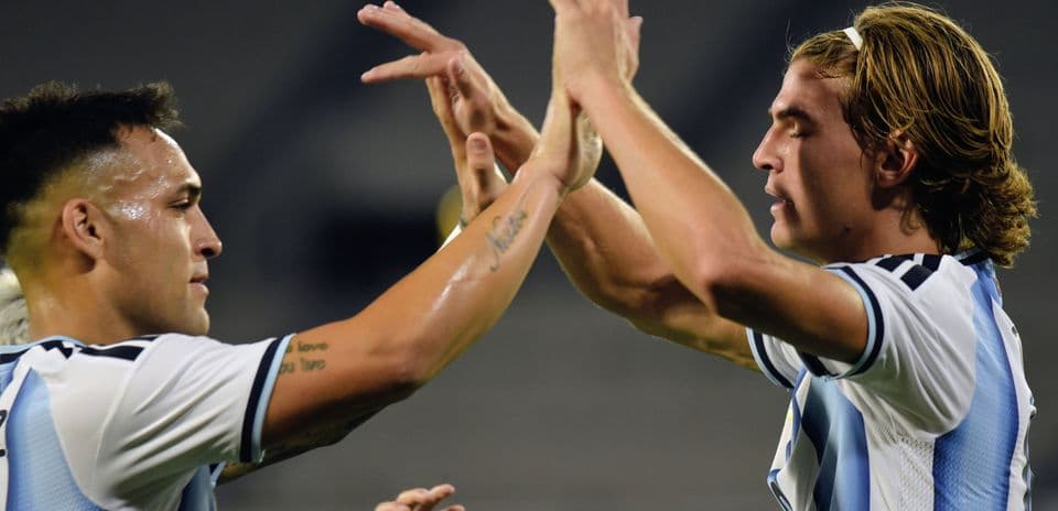Argentina Boliviyanı 4-0 hesabı ilə məğlub edərək evdəki seriyasına möhtəşəm start verdi