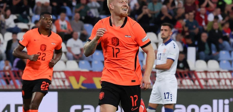 Niderland – Serbiya: Mexx Meerdink parladı, Xavi Hernandez ilk qələbəsini qazandı