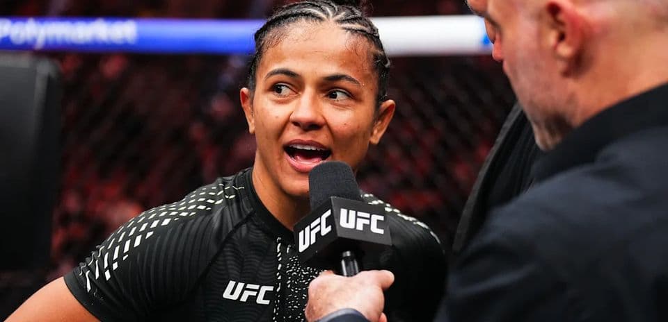 UFC 332: Natalia Silva və Wang Cong arasında qadınlar flyweight çempionluğu üçün döyüş