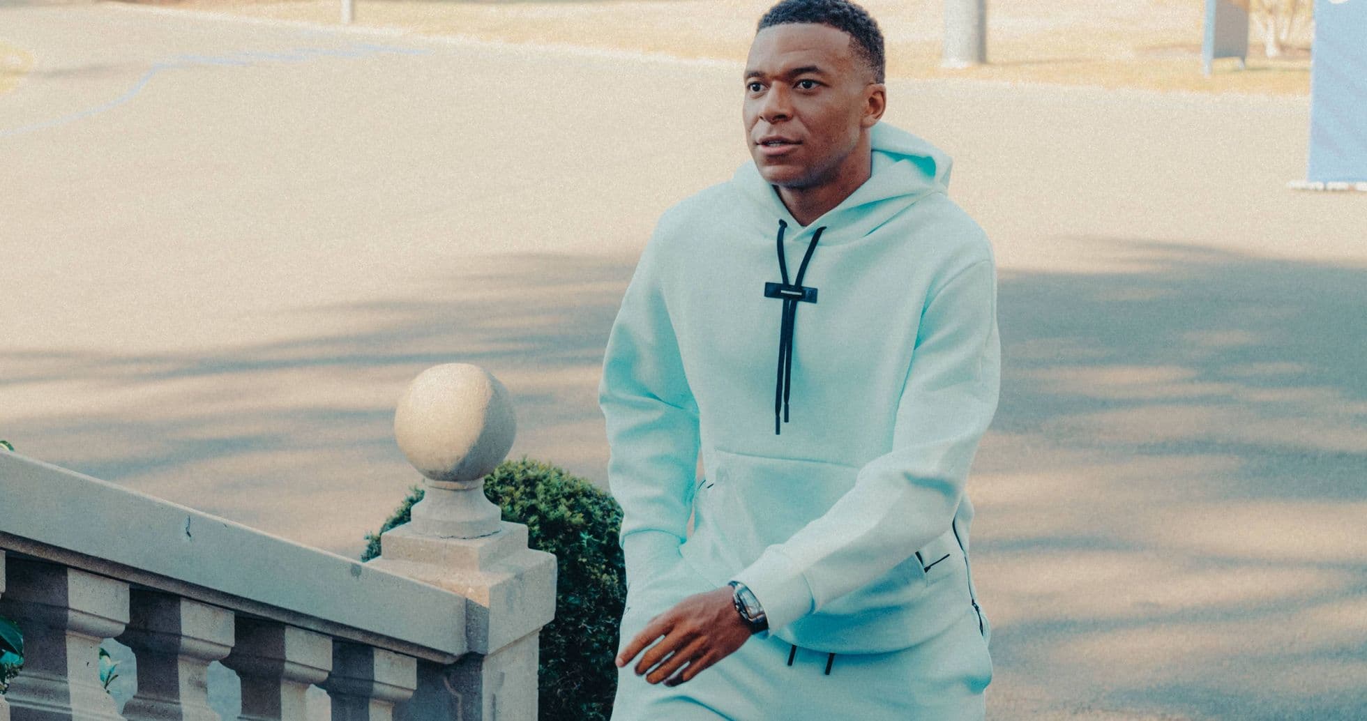 Kylian Mbappe qrip simptomları səbəbindən Fransa yığmasının məşqlərindən kənar qalıb