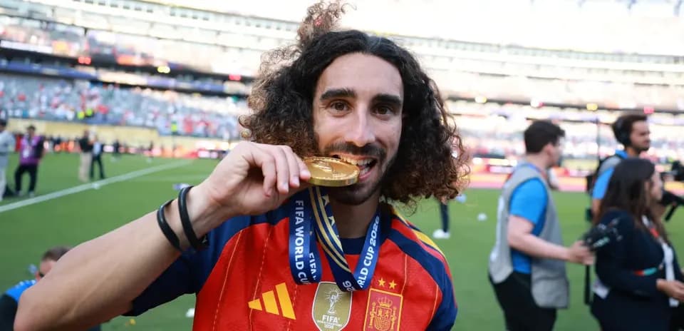 Marc Cucurella yeni döyməsi: İspan ulduzu Luis de la Fuente ilə Dünya Kuboku sözünü yerinə yetirdi