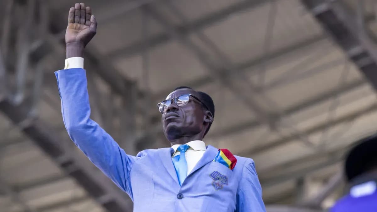 DR Kongo’nun Heykəl Adamı: Lumumba Vea və Futbol Sevgisi