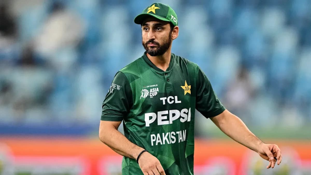 Pakistan T20I Komandasının Yeni Kapitanı: Sahibzada Farhan Salman Ali Ağanın Yerini Alır