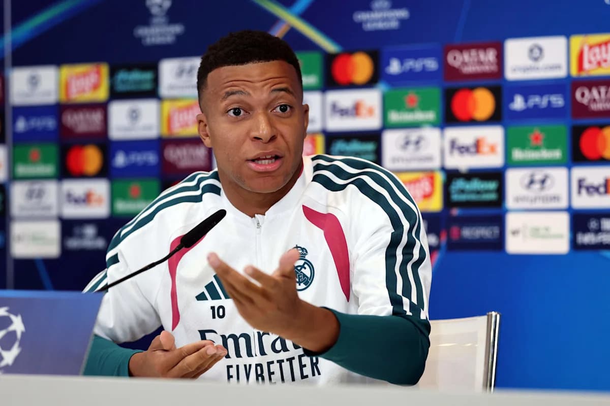Kylian Mbappé Müdafiə Tənqidlərinə Cavab Verdi: Dembélé və Raphinha ilə Müqayisələrə Qarşı