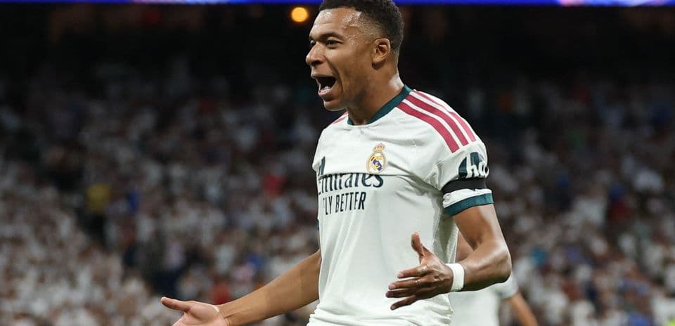 Kylian Mbappe Real Madrid üçün böyük söz verdi və Avqust ayının ən yaxşı oyunçusu seçildi