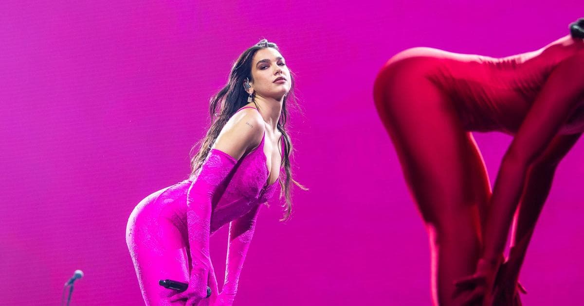 Fury vs Joshua: Dua Lipa döyüşün ortasında qaldı