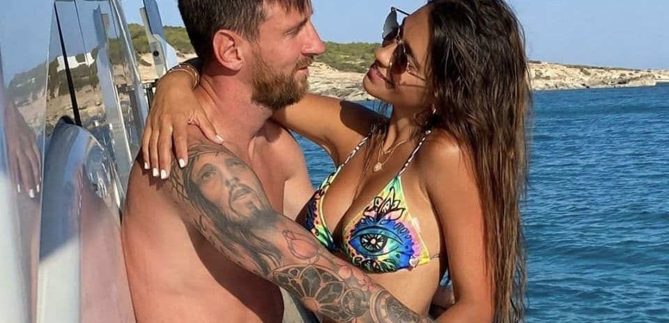 Lionel Messi həyat yoldaşına doğum günü təbrikini ürəkdən paylaşdı