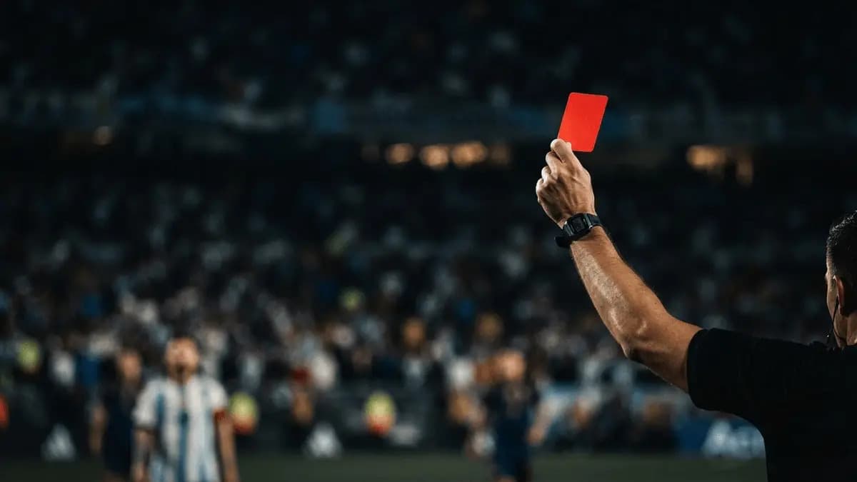 Argentina Dünyada İlk Üç Qırmızı Kart Alan Millət Oldu