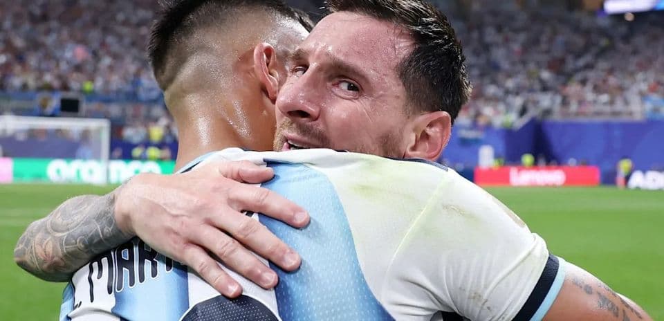 Misir FIFA-nı Dünya Kubokunda Ədalətsizlikdə Günahlandırır: Argentina'nın Qələbəsi Mübahisəli Qalır