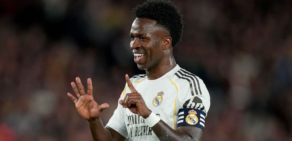 Vinicius Junior Real Madrid-də qalacaq, Mourinho braziliyalı ulduza əsas rol verir