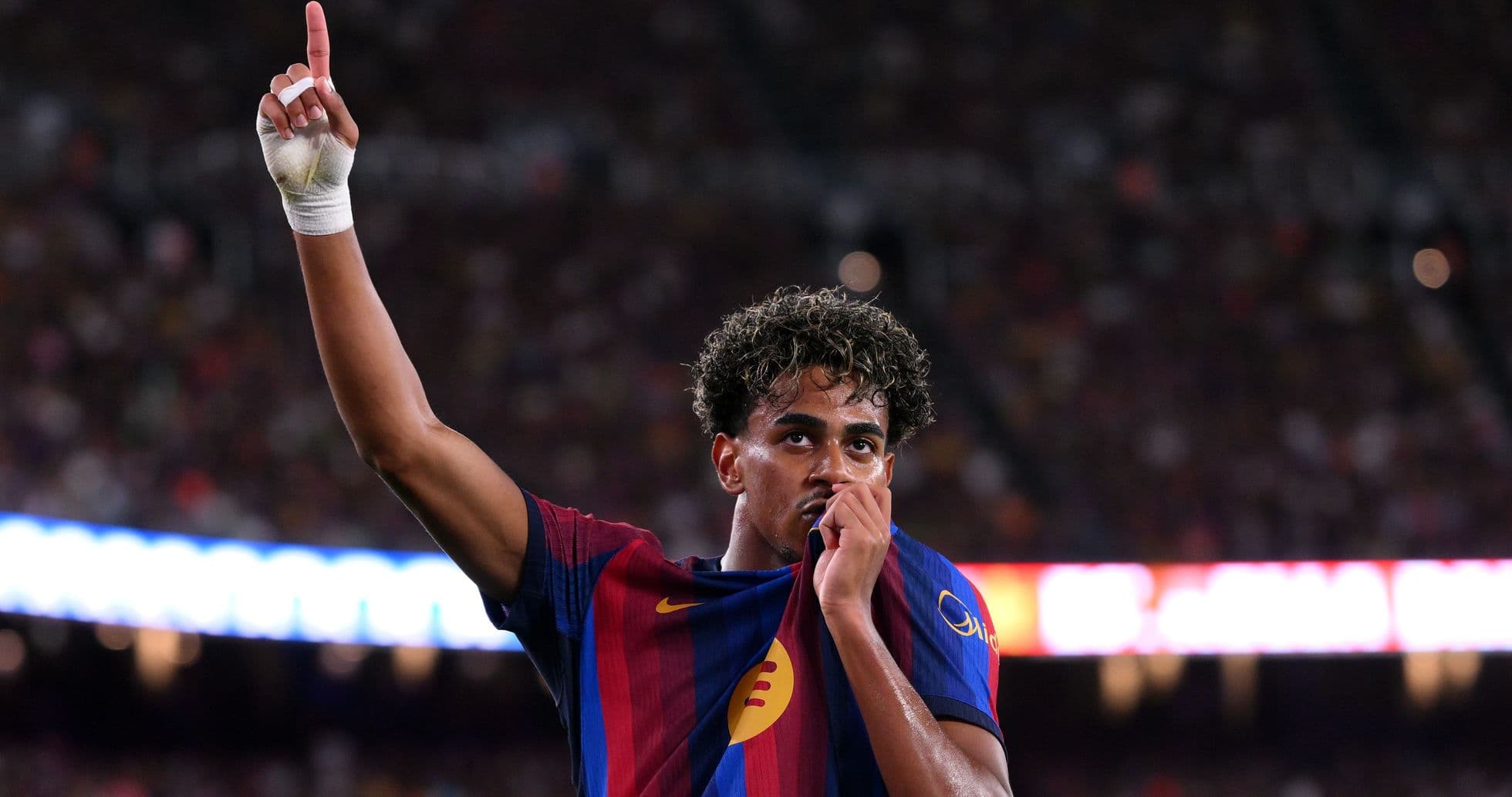 Lamine Yamal: Barcelona Çempionlar Liqasını Hədəfləməlidir, Hansi Flickin Komandası Qələbə Üçün Kifayətdir