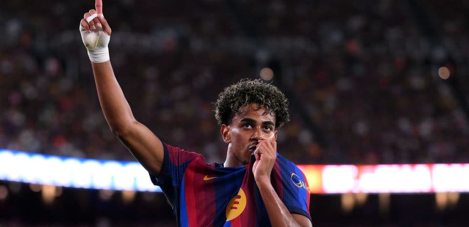 Lamine Yamal: Barcelona Çempionlar Liqasını Hədəfləməlidir, Hansi Flickin Komandası Qələbə Üçün Kifayətdir
