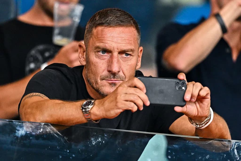 48 yaşında geri dönüş? Dünya çempionu top-5 liqa təkliflərini təsdiqlədi