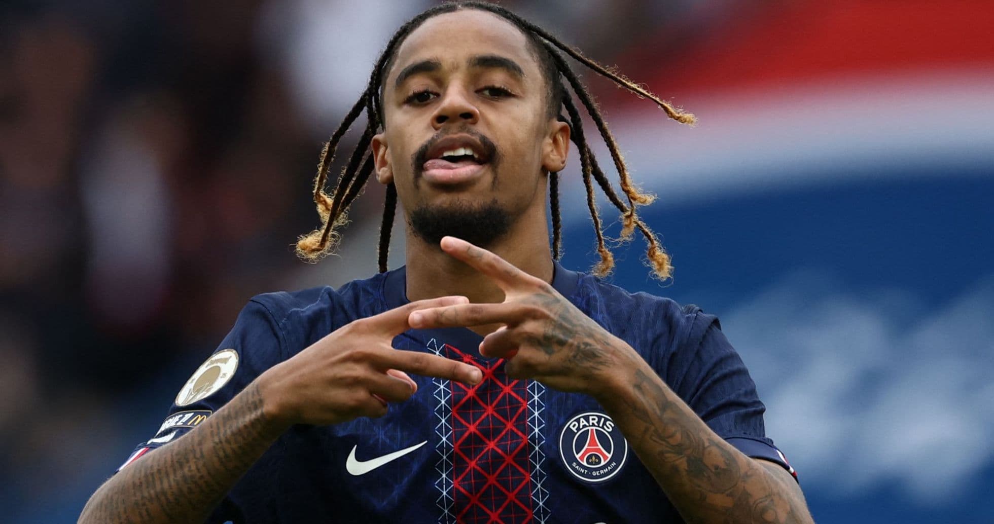 Liverpool-un 145 Milyon Funtlu Transfer Mübarizəsi: PSG-nin Tələbi "Qırmızılar"ı Plan B-yə Yönəldir