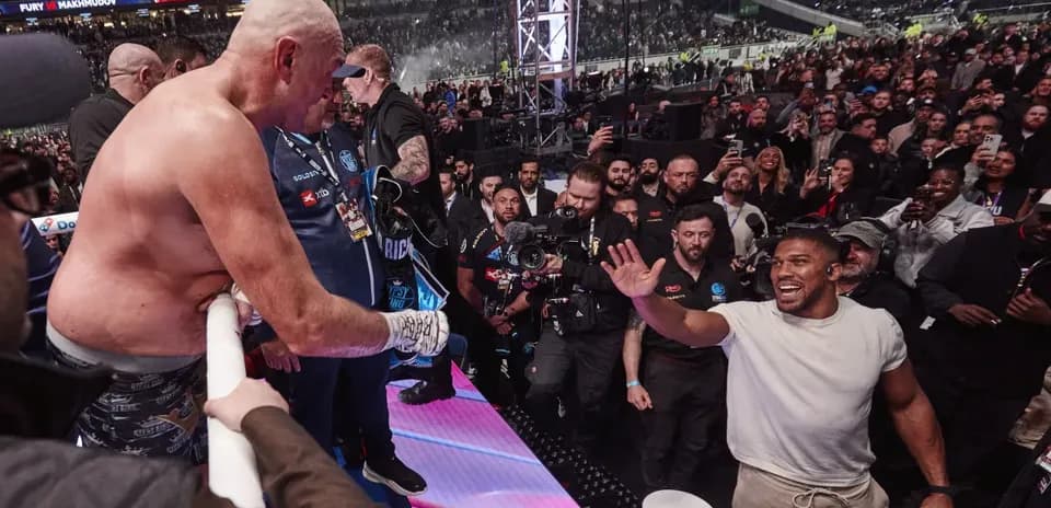 Anthony Joshua ilə Tyson Fury arasında döyüş olacaqmı? İngiltərə ağır çəkidə nəhəng qarşılaşması haqqında bilinəsi şeylər