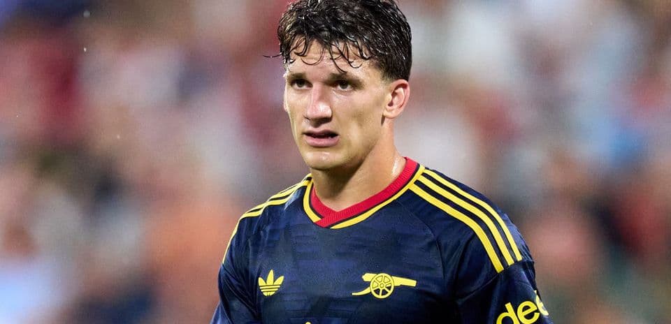 Arsenalın yeni qanadı Xristos Tzolis Mikel Artetaya meydan oxuyur, Vinisius Jr üçün rekord transfer hədəflənir