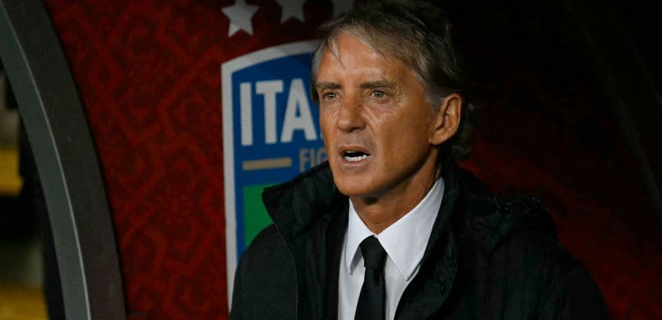 Roberto Mancini Türkiyədə çətin meydançada zəfərə görə İtaliya oyunçularını tərifləyir