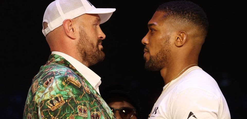Tyson Fury və Anthony Joshua: Böyük Döyüşü Britaniyada Tədbir Etmək Üçün AJ-nin Qəbul Etdiyi Nəhəng Maaş Azaldılması