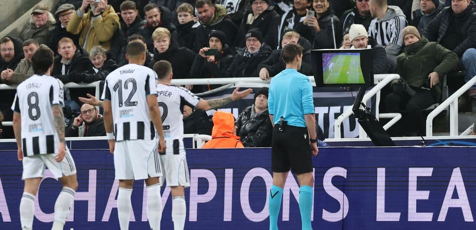 UEFA VAR Qərarlarını Açıqlayan Clearline Platformasını İşə Saldı