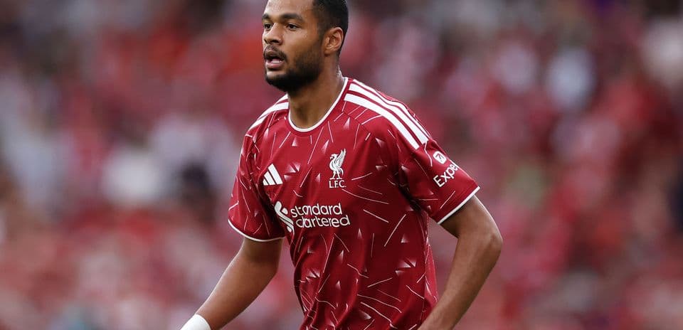 Iraola Gakponun Liverpoolda qalacağını təmin edə bilməyəcəyini dedi, Barcola transferi yaxınlaşır
