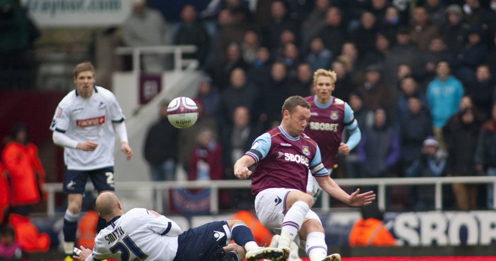 Millwall və West Ham 14 ildən sonra yenidən üz-üzə: 100-cü Dockers Derby