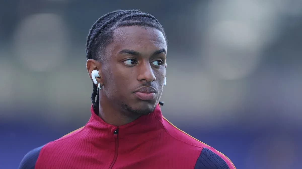 Player wearing earphones before the match Player wearing earphones before the match