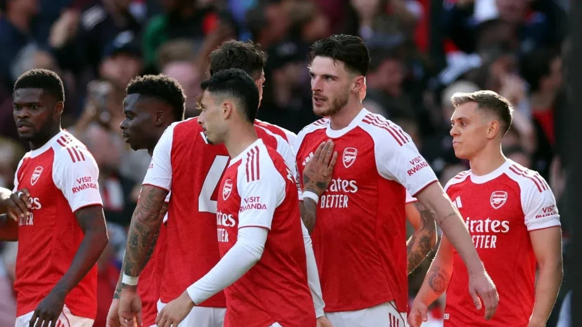 Arsenal futbolçuları oyun zamanı Arsenal futbolçuları oyun zamanı