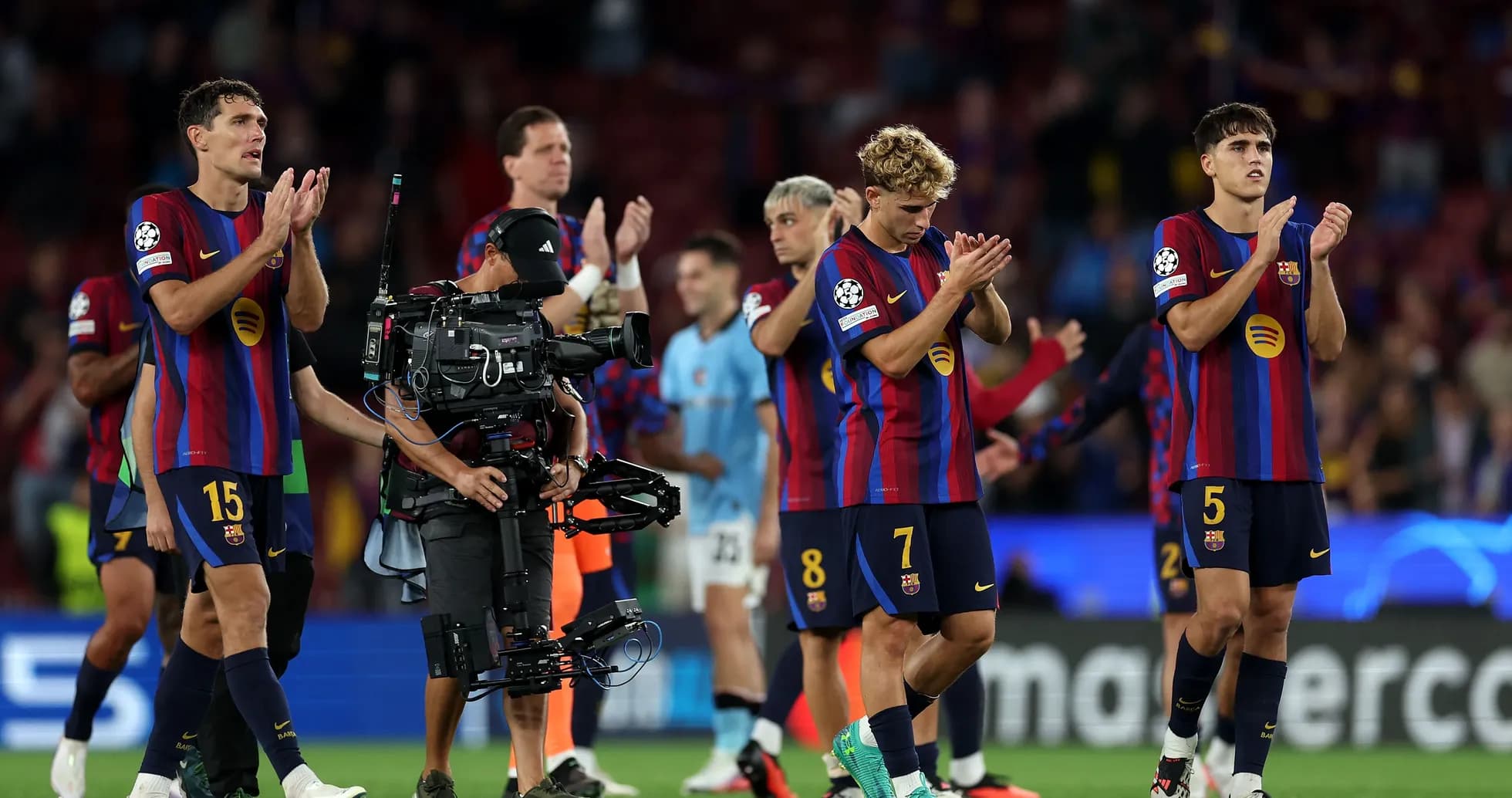 Barcelona players applauding fans after the match Barcelona players applauding fans after the match