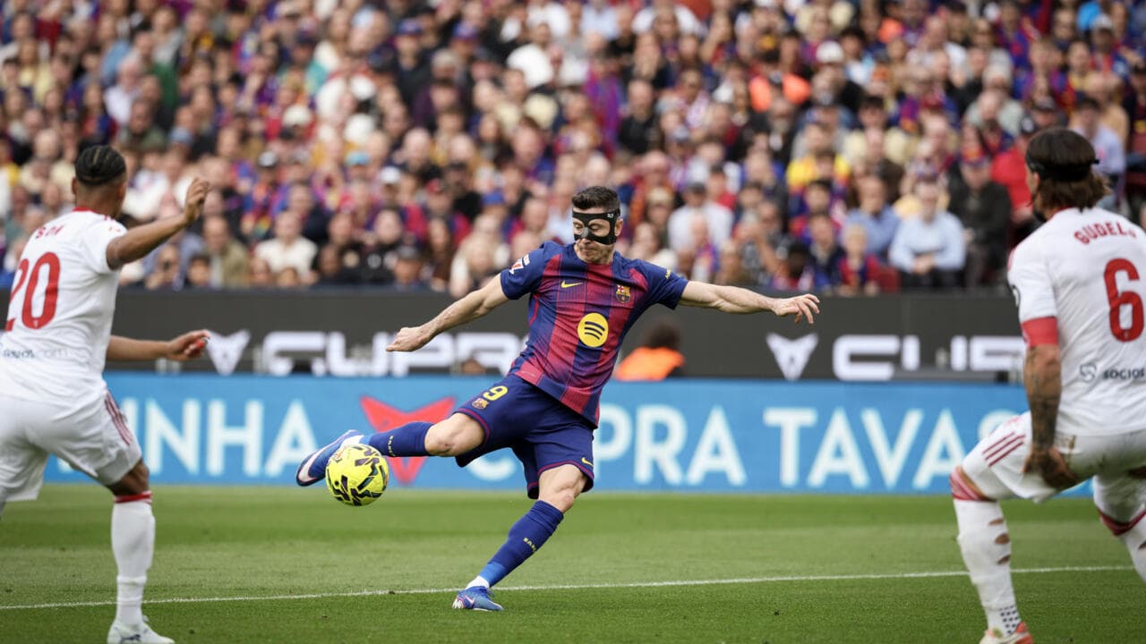 Robert Lewandowski kicking ball during match Robert Lewandowski kicking ball during match