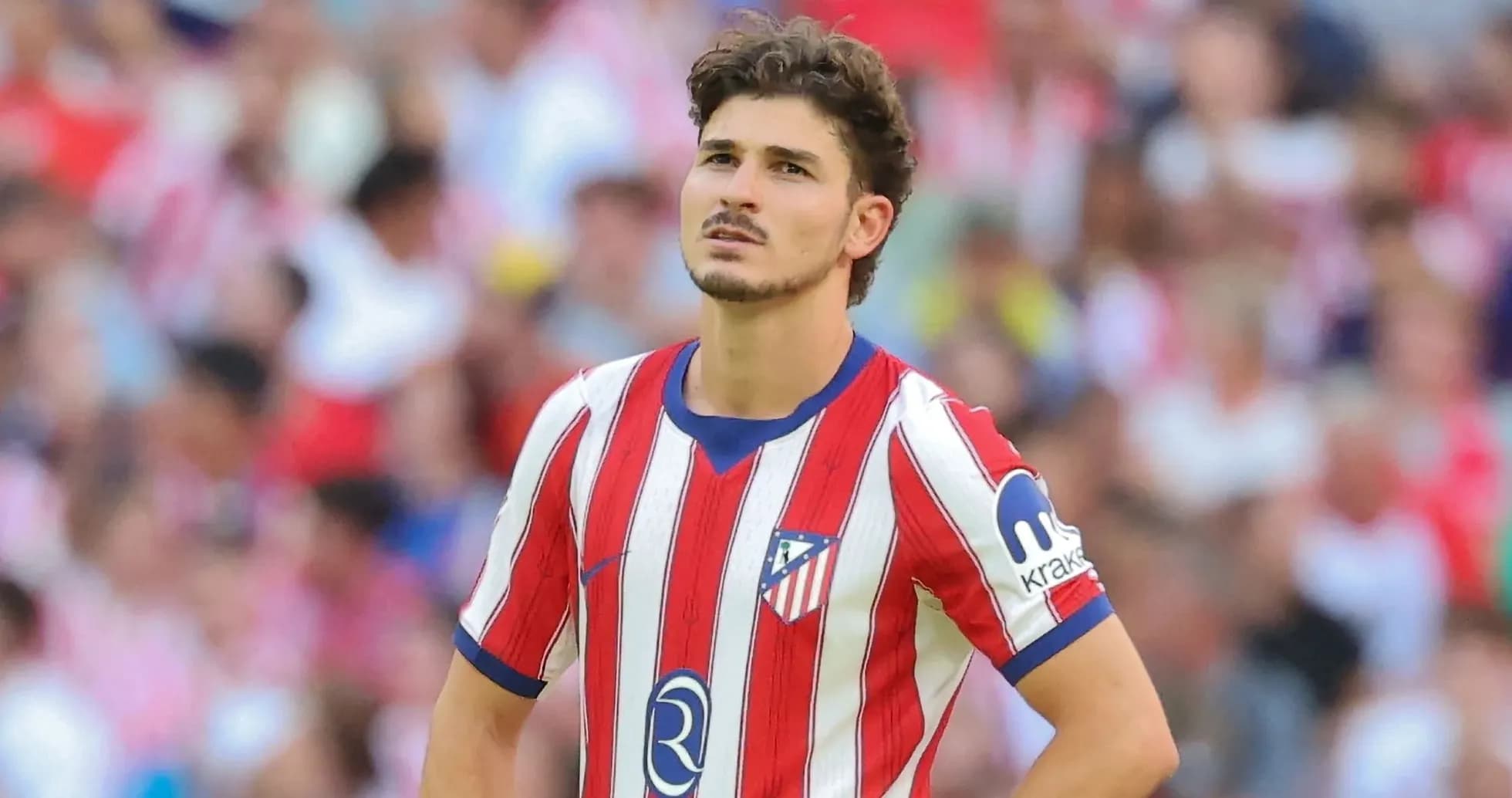Atletico Madrid player looking up during match Atletico Madrid player looking up during match