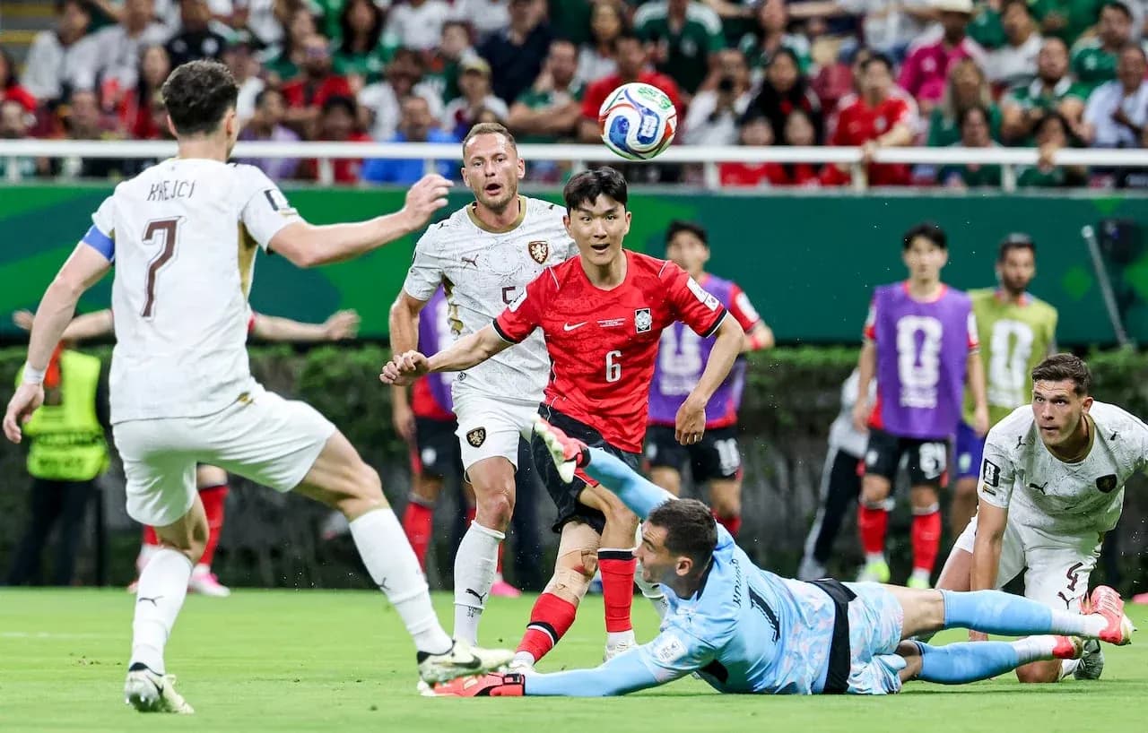 Cənubi Koreya və Çex Respublikası futbol oyunu Cənubi Koreya və Çex Respublikası futbol oyunu