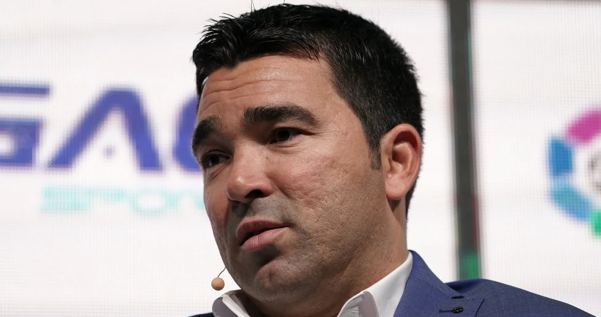 İnsan mikrofonla danışma zamanı İnsan mikrofonla danışma zamanı