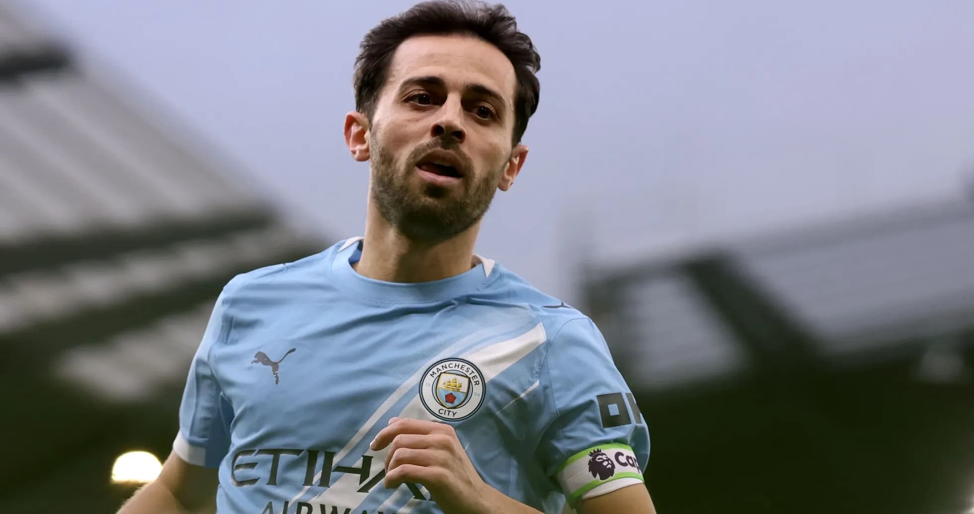Futbolçu Manchester City formasında qaçırır Futbolçu Manchester City formasında qaçırır