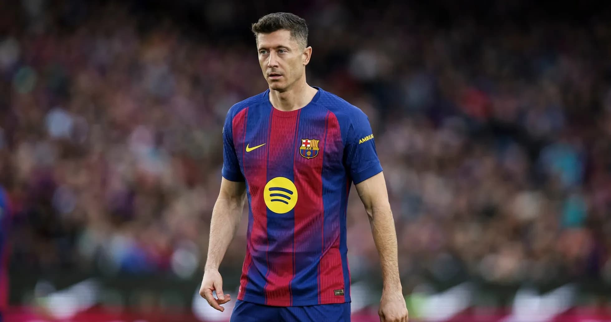 Robert Levandovski Barcelona-da oyun zamanı Robert Levandovski Barcelona-da oyun zamanı