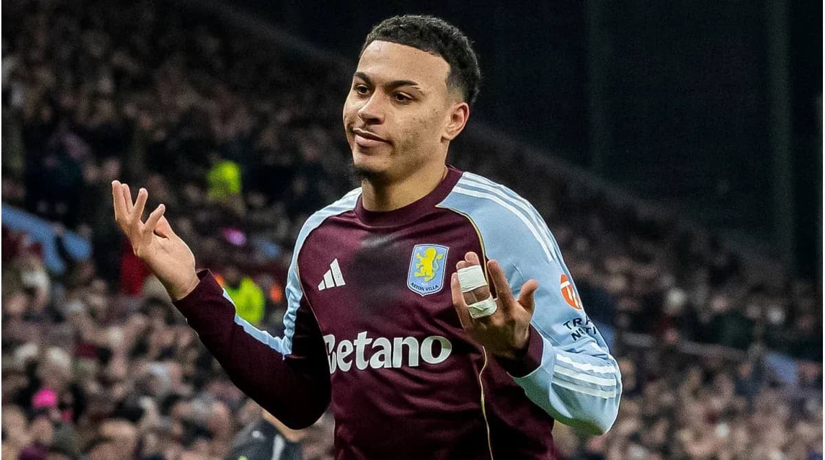Futbolçu Aston Villa formasında qol sevinci yaşayır Futbolçu Aston Villa formasında qol sevinci yaşayır