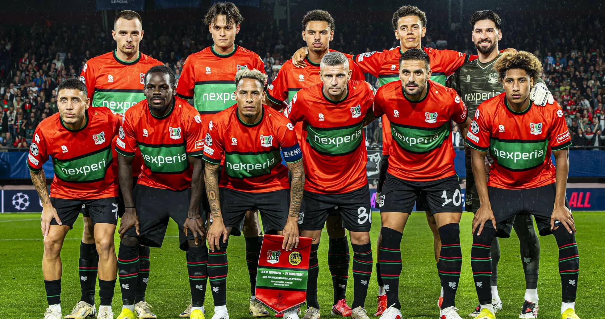 NEC Nijmegen futbolçuları komandası NEC Nijmegen futbolçuları komandası