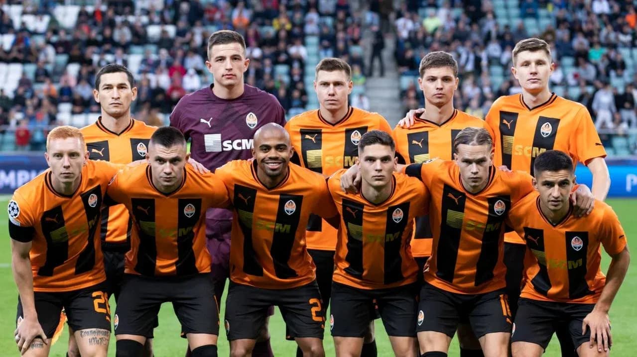 Şaxtyor Donetsk futbol komandası Şaxtyor Donetsk futbol komandası