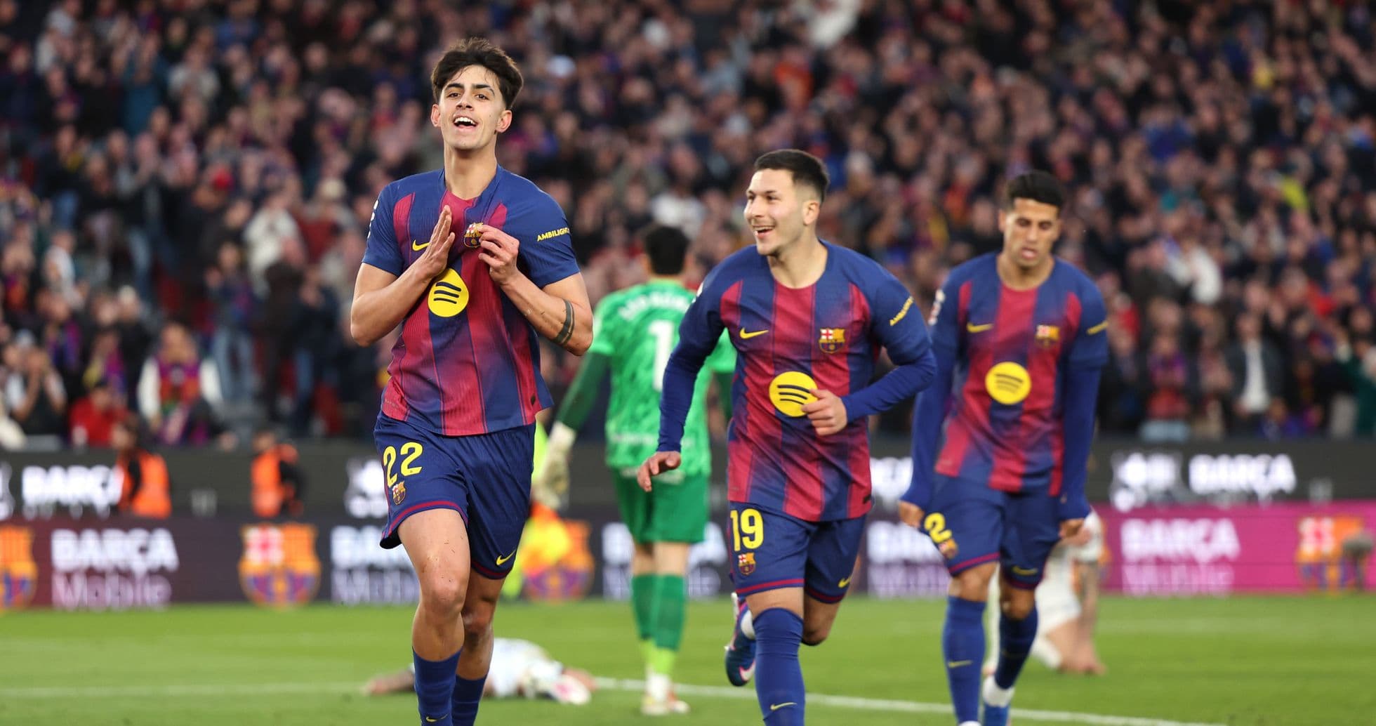 Chelsea, Barcelona'nın Gənc Orta Sahə Oyunçusu Marc Bernal üçün Manchester United-ı Öndədir Chelsea, Barcelona'nın Gənc Orta Sahə Oyunçusu Marc Bernal üçün Manchester United-ı Öndədir
