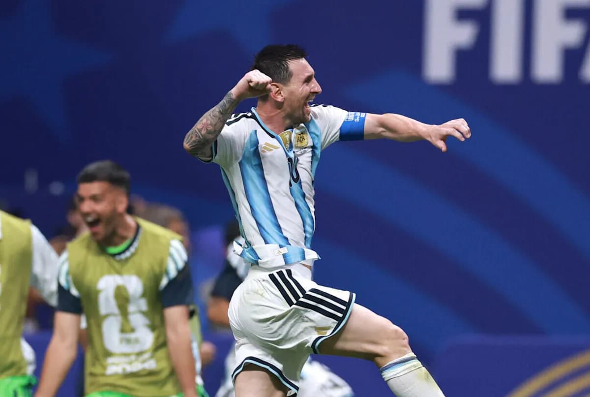 FIFA Dünya Kuboku Qızıl Buta Yarışında Messi Mbappe və Haalandı Öndə Buraxır FIFA Dünya Kuboku Qızıl Buta Yarışında Messi Mbappe və Haalandı Öndə Buraxır